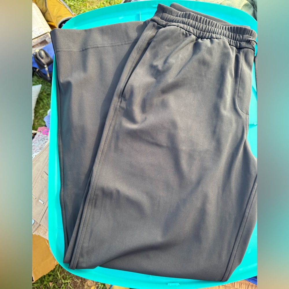 Lululemon Tapered-Leg Mid-Rise Pant 7/8 Length Luxtreme Womens XL LW5GITS